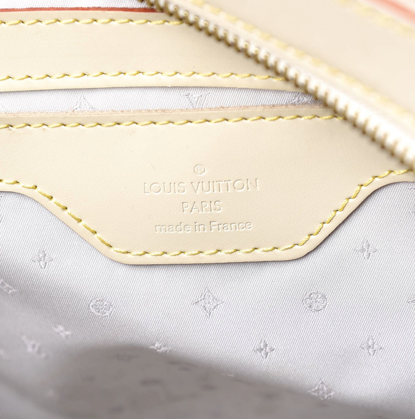 LOUIS VUITTON WHITE SUHALI LE RADIEUX HANDBAG