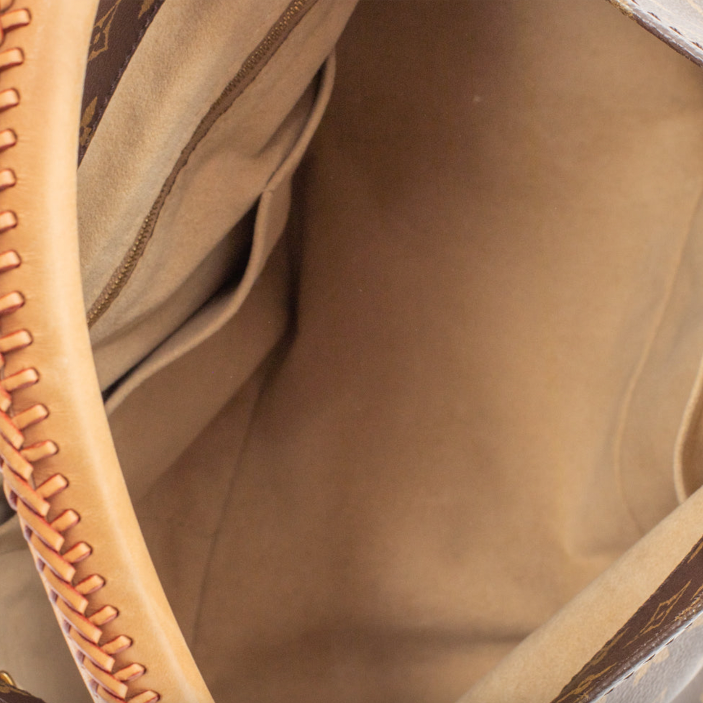 LOUIS VUITTON BROWN MONOGRAM ARTSY MM BAG