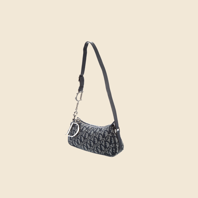 CHRISTIAN DIOR 2000s NAVY OBLIQUE LOGO CHAIN POCHETTE BAG