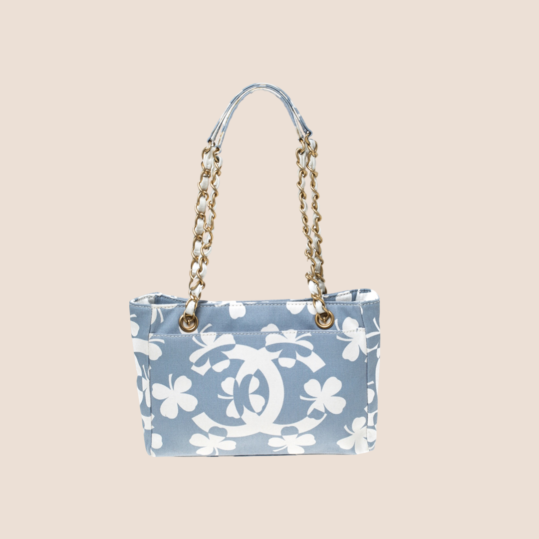 CHANEL 2004 CC BLUE & WHITE CLOVER PRINT SHOULDER BAG