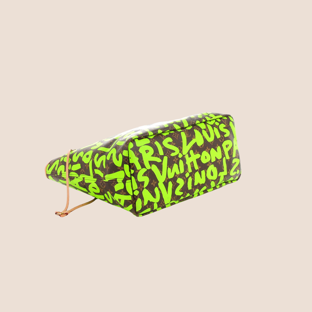 LOUIS VUITTON 2003 FUSCHIA VERNIS SULLIVAN HORIZONTAL PM BAG