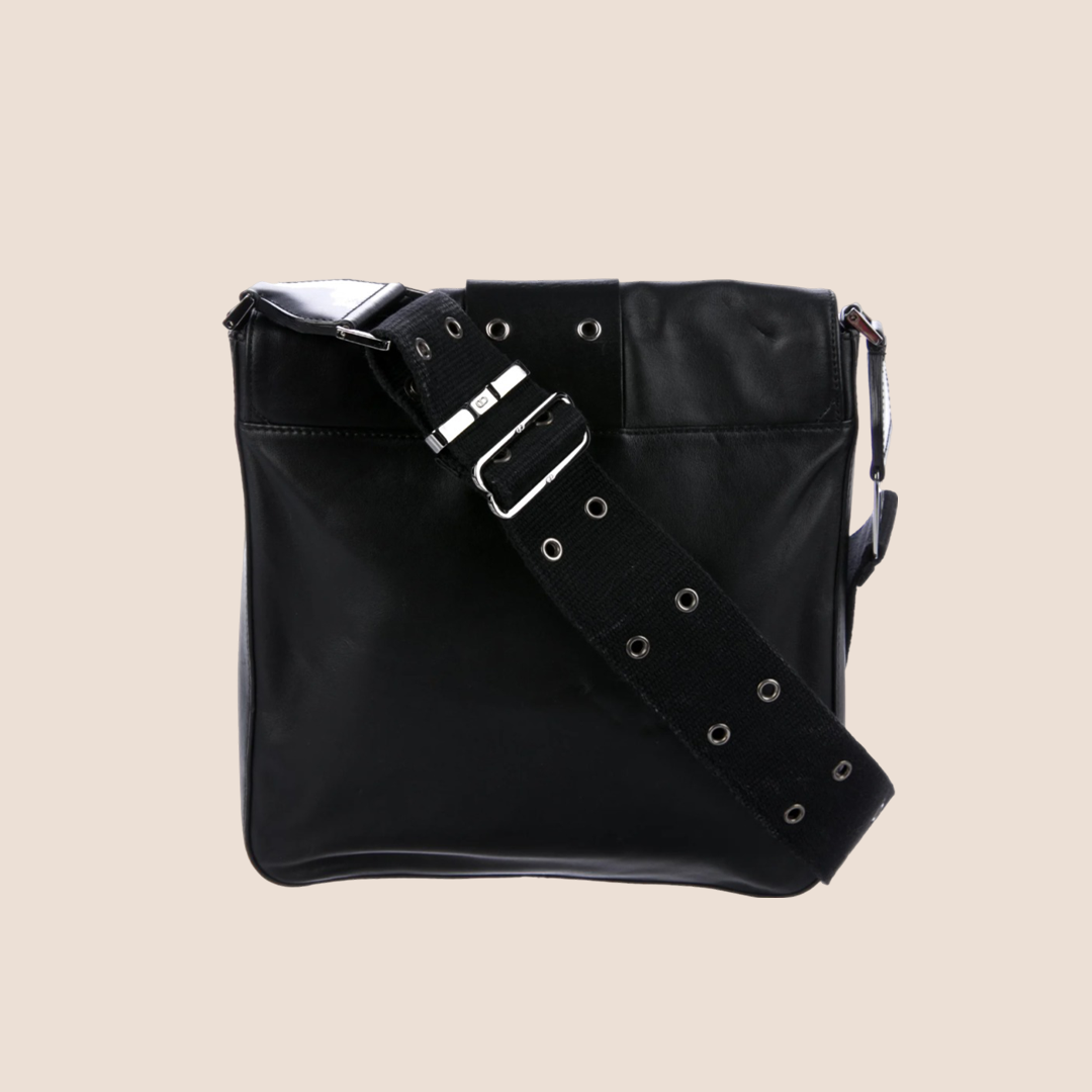 CHRISTIAN DIOR BLACK LEATHER STREET CHIC COLUMBUS MESSENGER BAG
