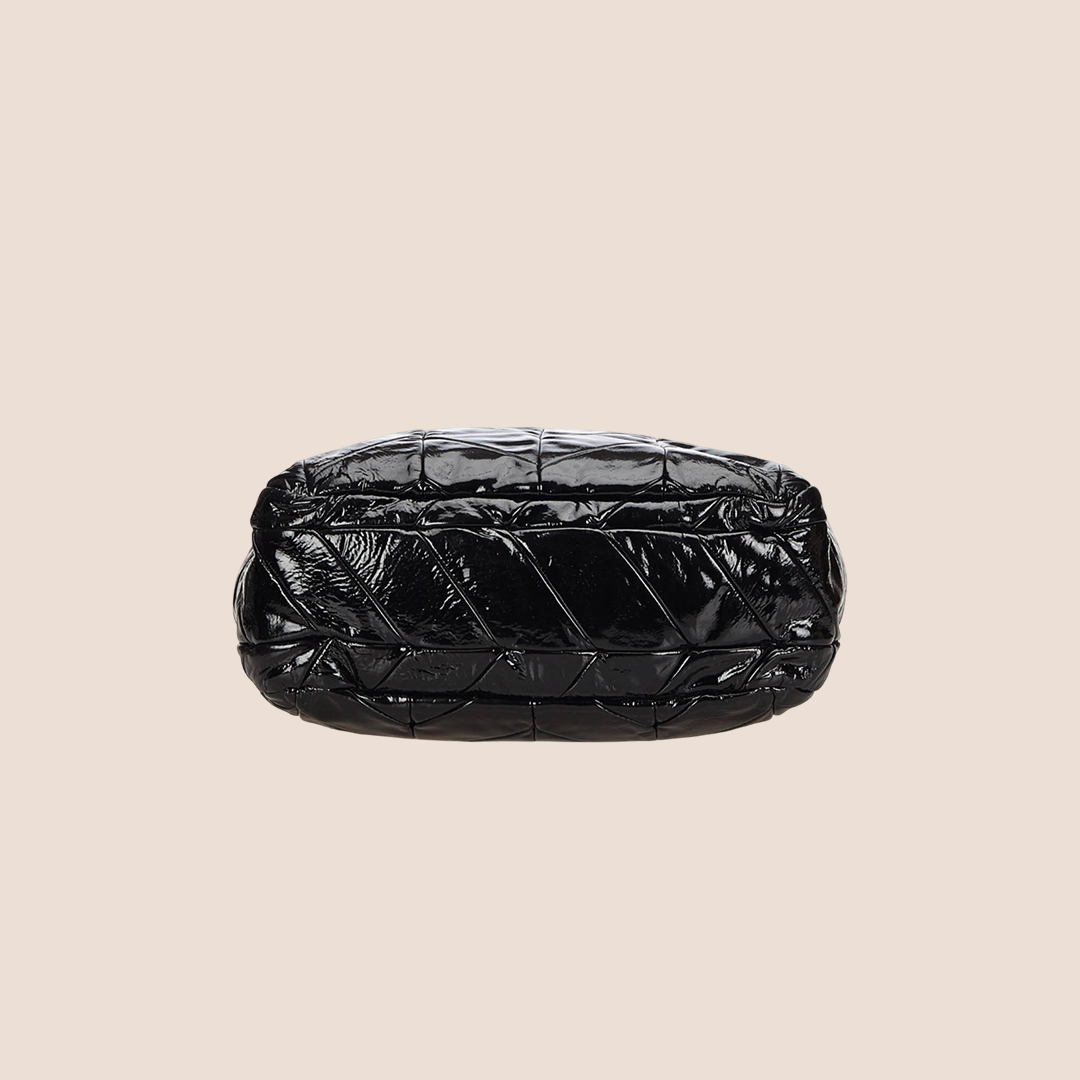 PRADA BLACK PATENT LEATHER TOTE BAG