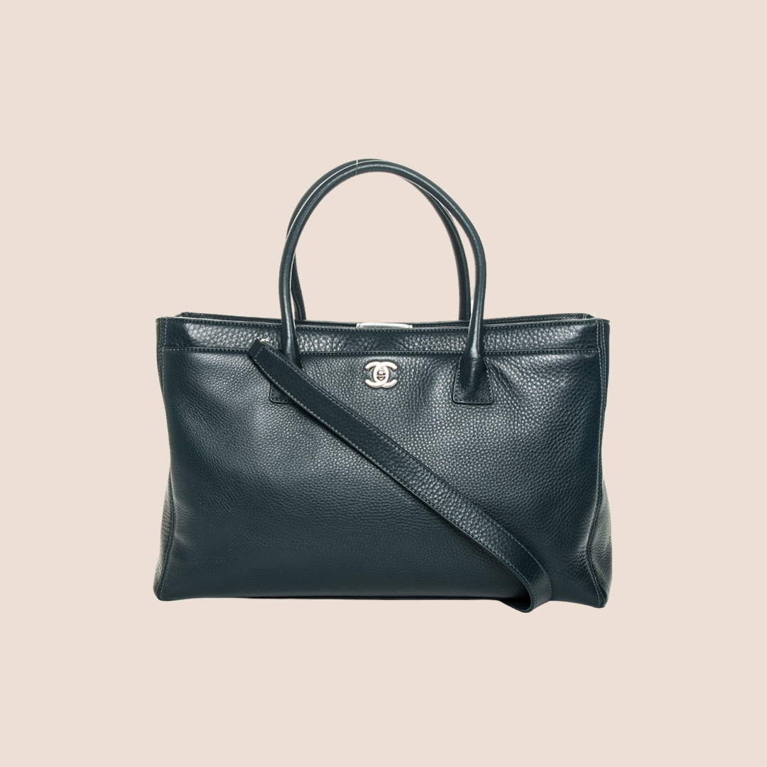 CHANEL NAVY CERF EXECUTIVE SHOPPER TOTE BAG – RDB