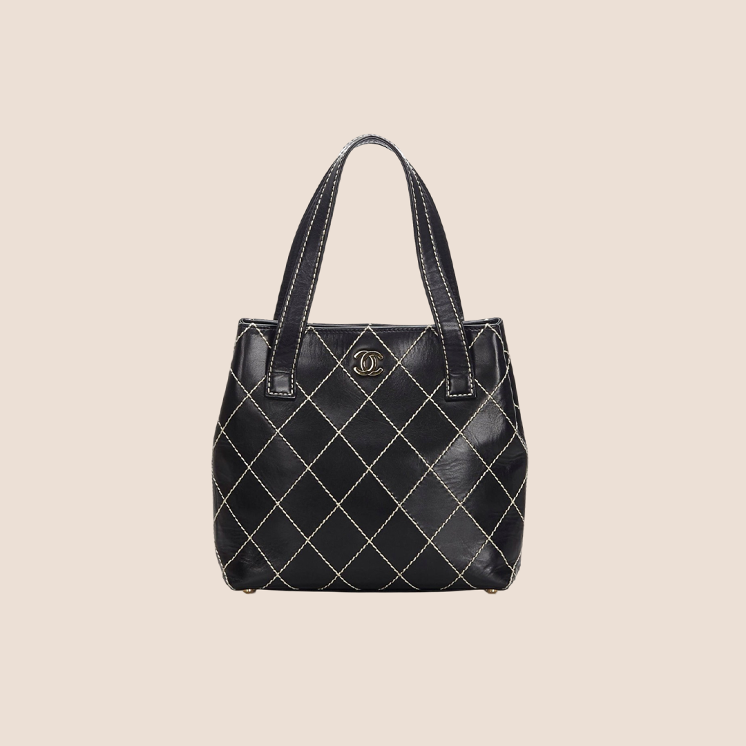 CHANELバッグ Chanel Small Black Lambskin Afternoon Tea Vanity Case - Luxe Du Jour
