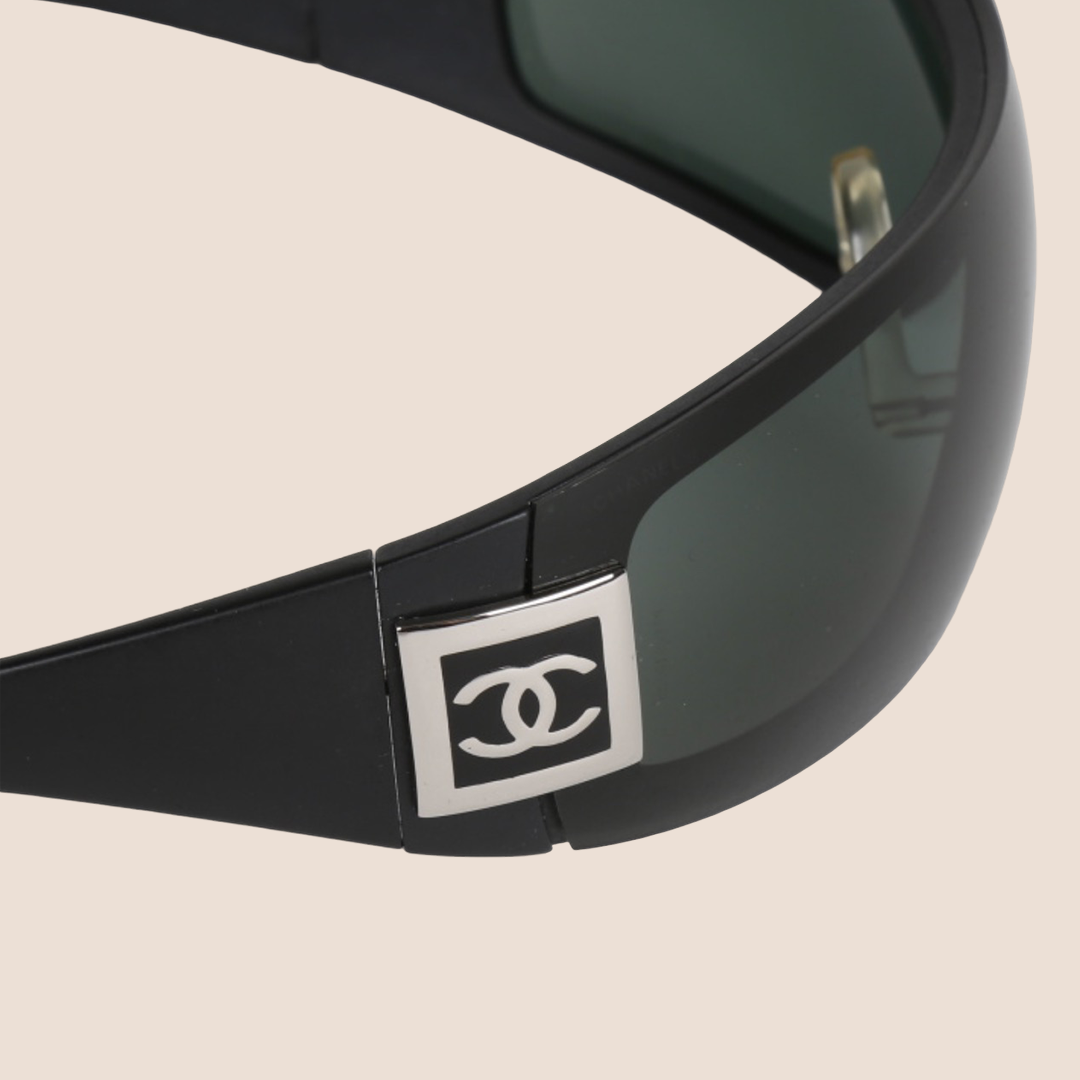 CHANEL CC LOGO BLACK WRAP SUNGLASSES