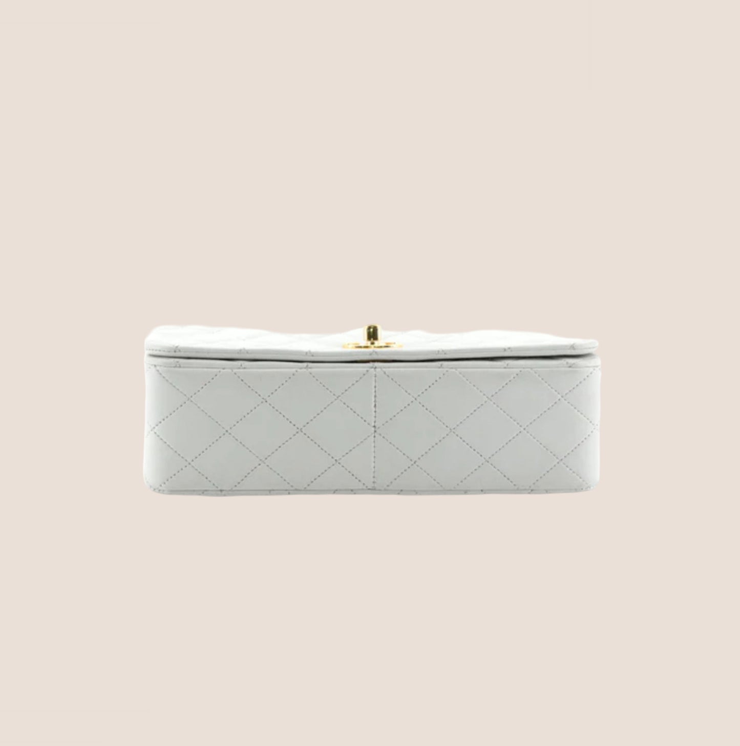 CHANEL WHITE QUILTED LAMBSKIN FLAP BAG