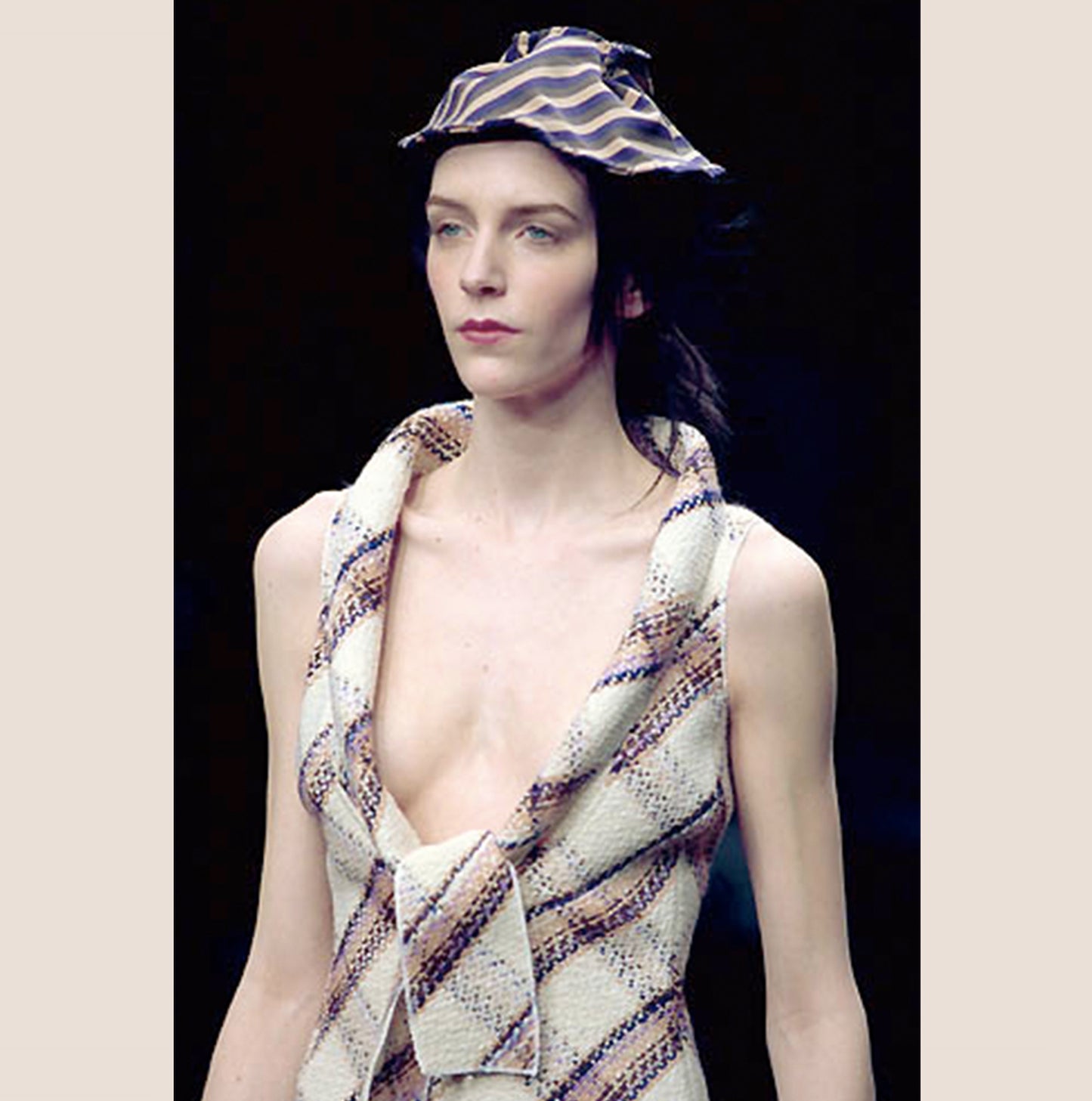 MIU MIU FALL 2000 CREAM TWEED SLEEVELESS TOP