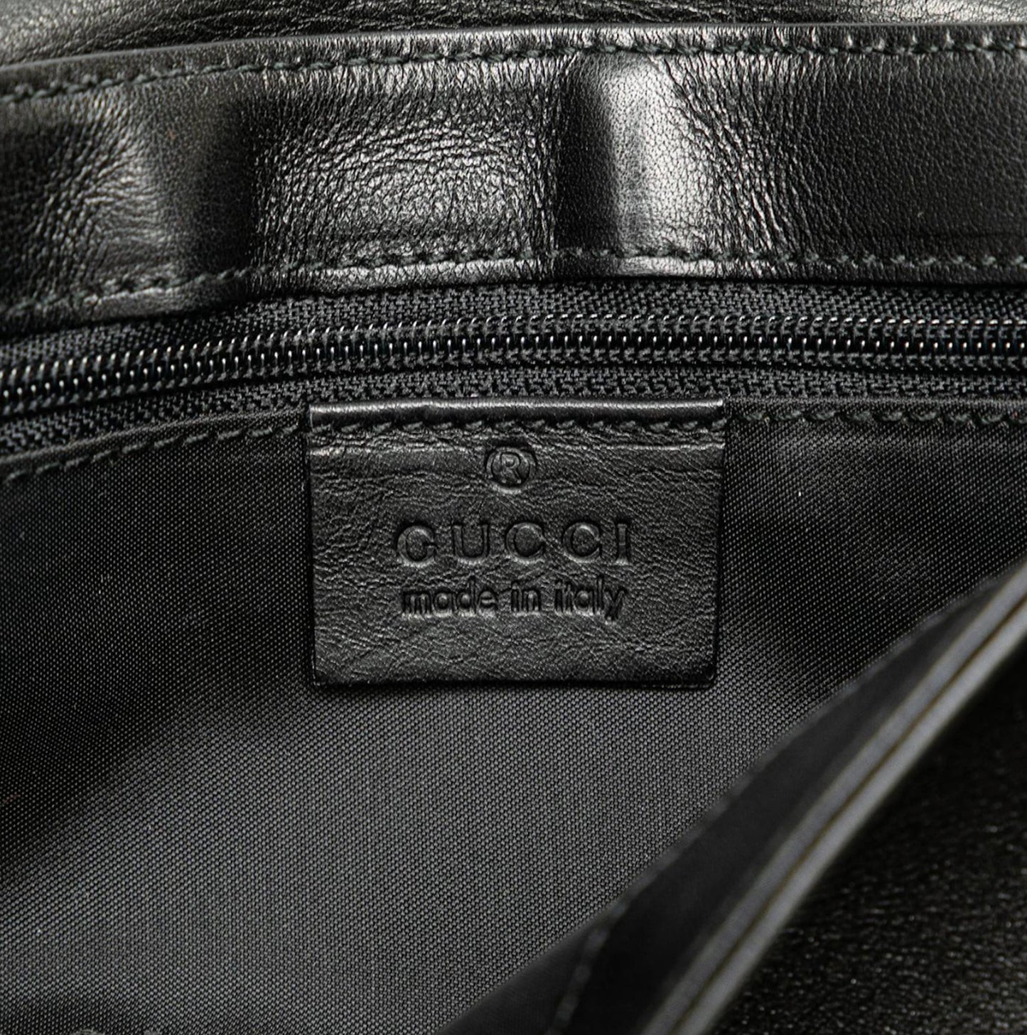 GUCCI 2002 BLACK LEATHER CHAIN FLAP BAG