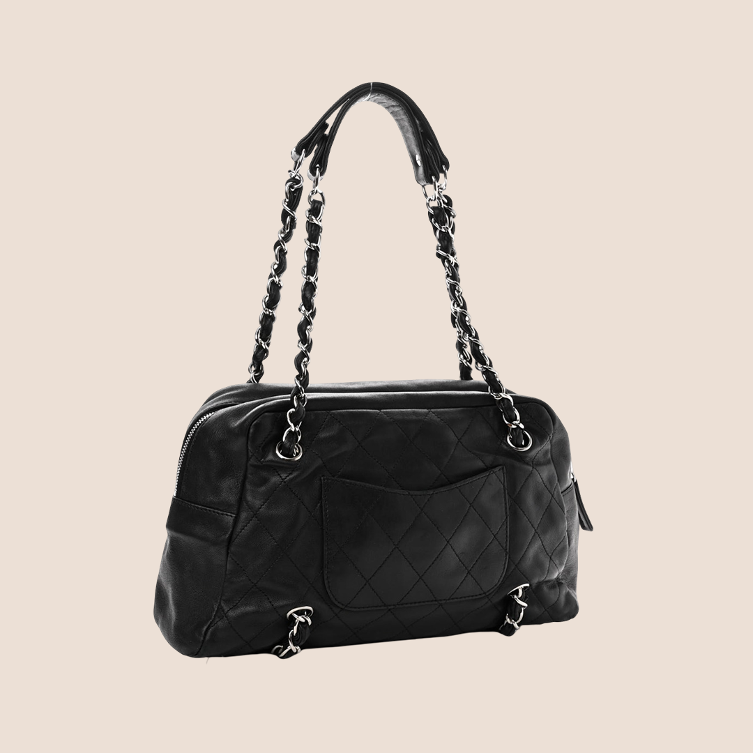 CHANEL BLACK QUILTED CHAIN AROUND TOTE BAG