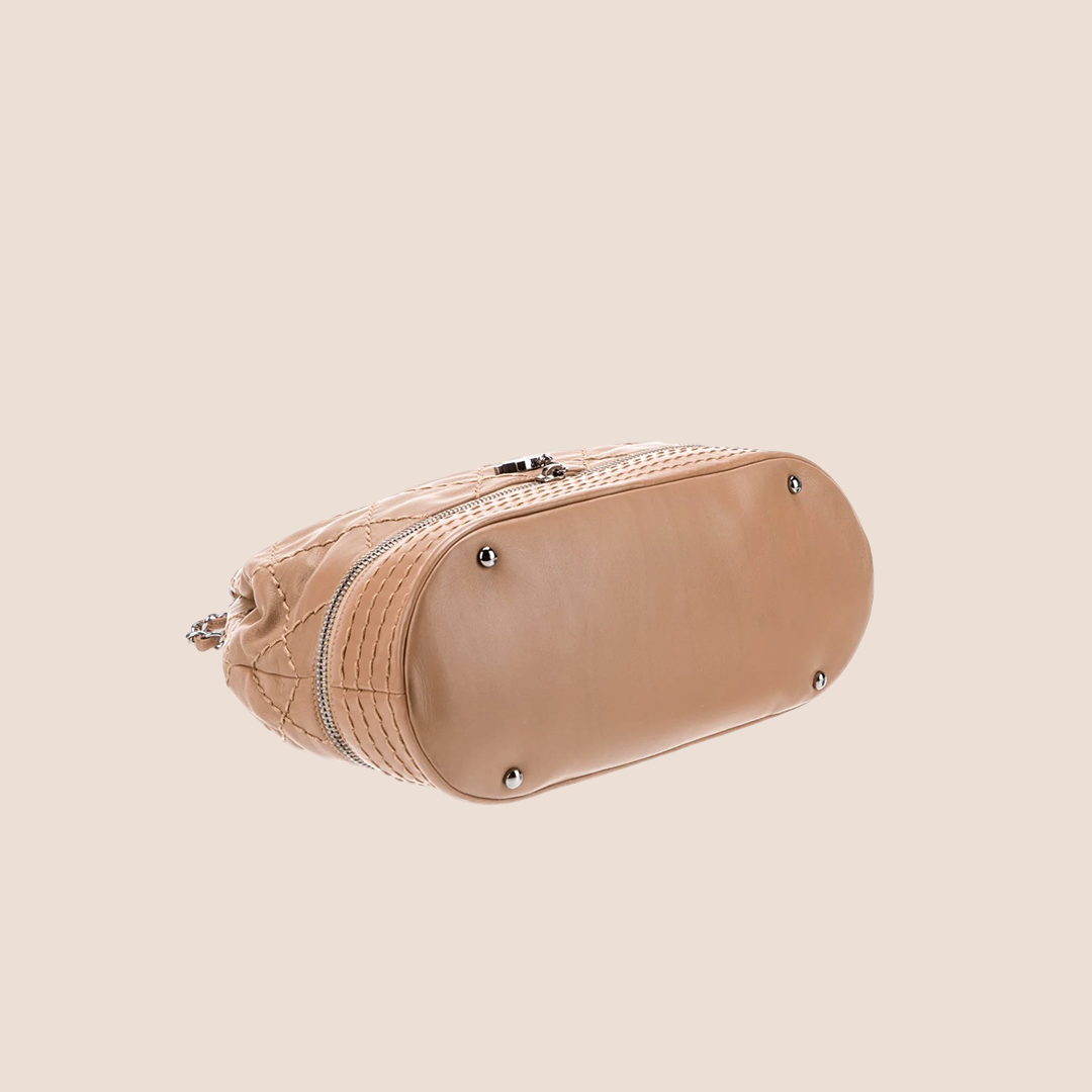 CHANEL 2007 BEIGE LEATHER EXPANDABLE BUCKET BAG