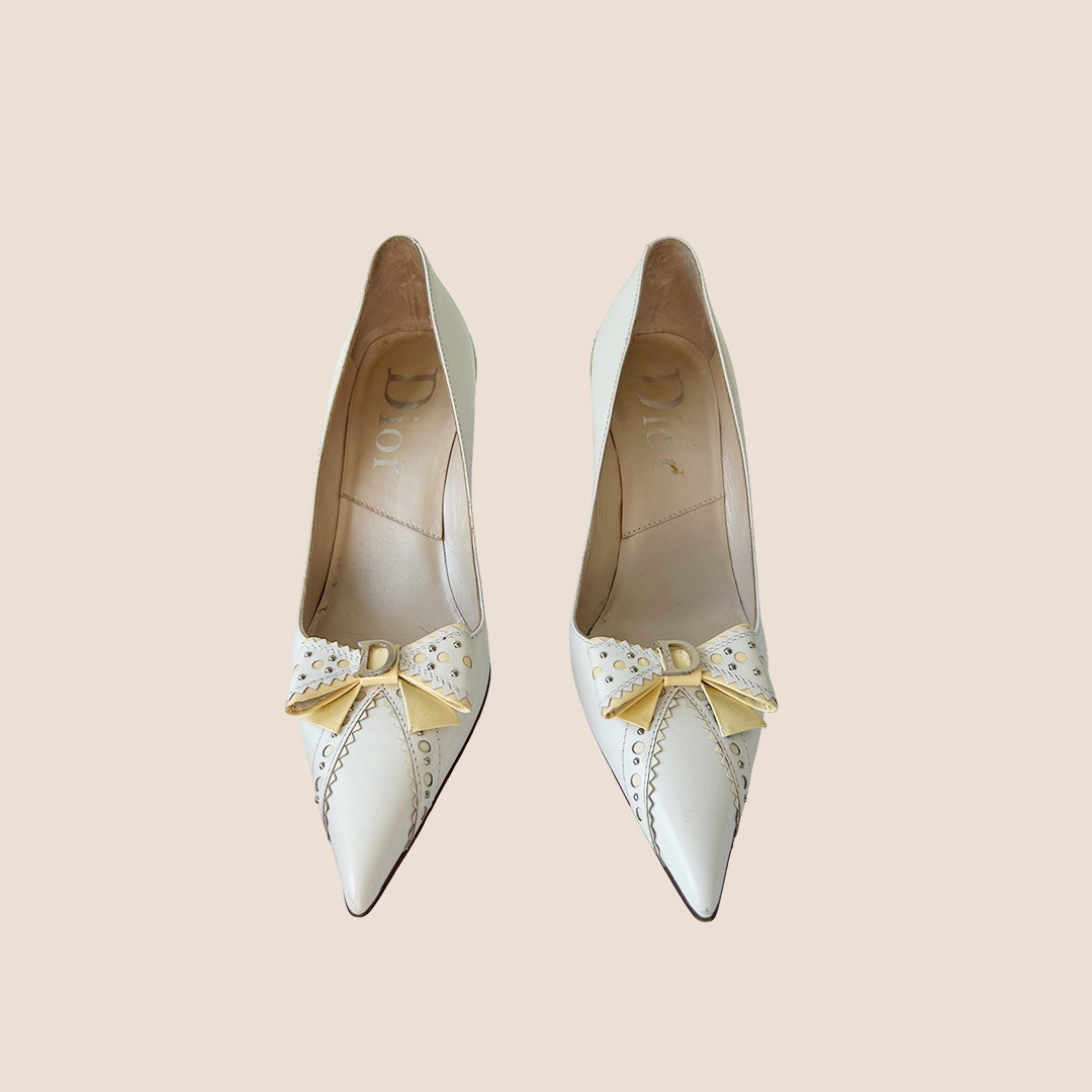 CHRISTIAN DIOR WHITE BOW LEATHER PUMPS