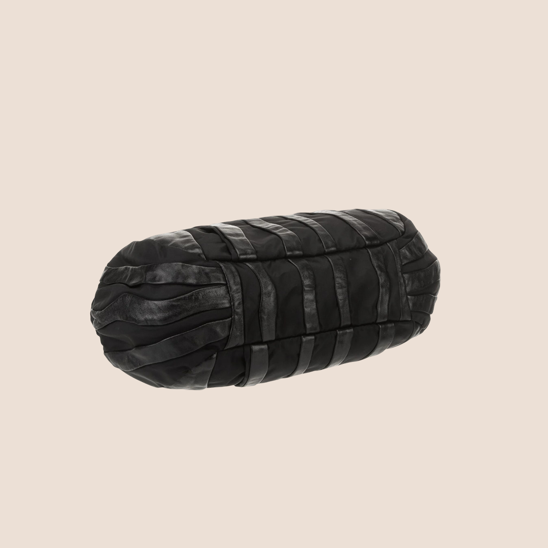 PRADA 2000 BLACK TESSUTO NYLON WAVES BAG