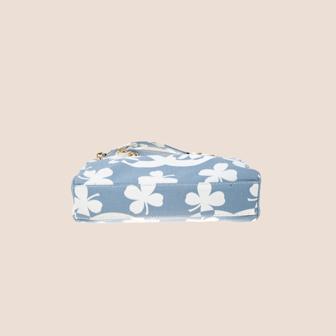 CHANEL 2004 CC BLUE & WHITE CLOVER PRINT SHOULDER BAG