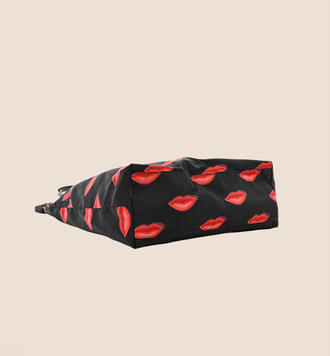 PRADA BLACK TESSUTO NYLON LIP TOTE BAG