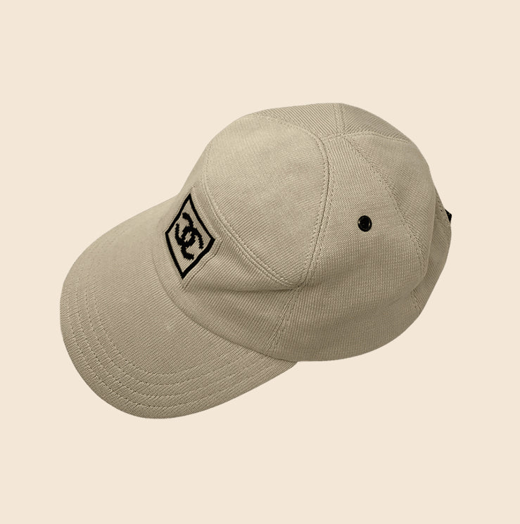 CHANEL CC LOGO KNIT CAP
