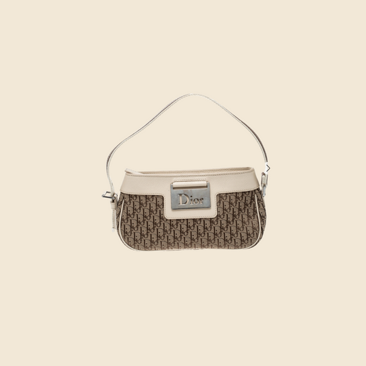 CHRISTIAN DIOR 2000s BEIGE & CREAM DIORISSIMO STREET CHICH POCHETTE