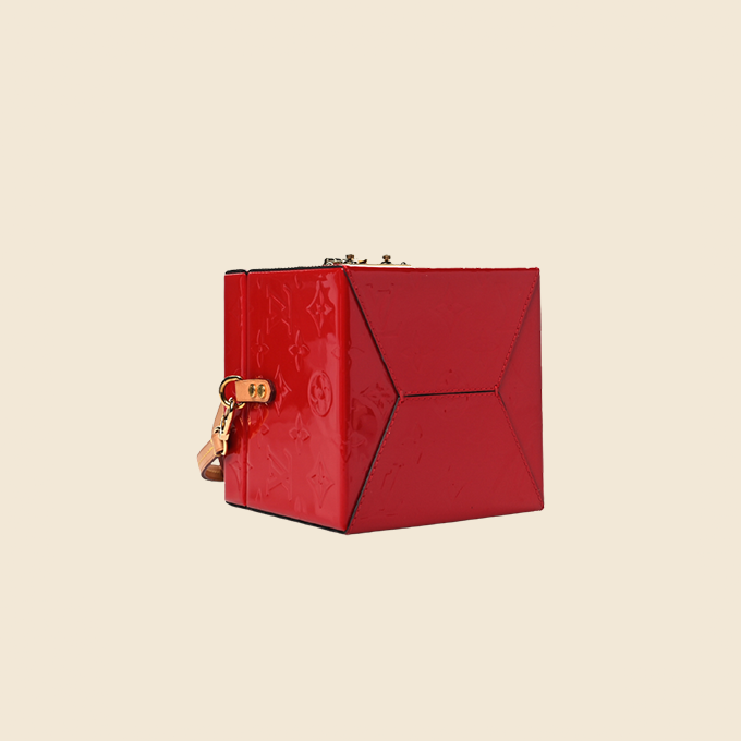 LOUIS VUITTON RED VERNIS BLEECKER BOX BAG – RDB