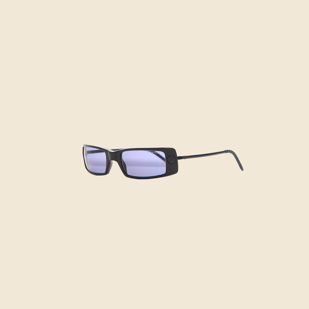 chanel sunglasses with rhinestones on side