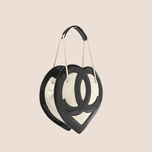 CHANEL 2009 CC TERRY HEART SHOULDER BAG