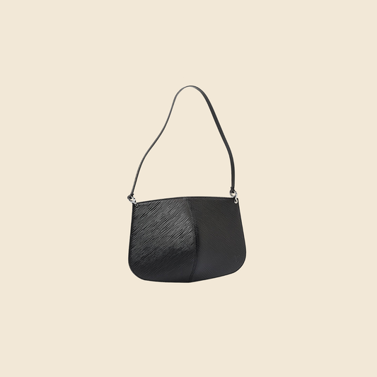 Louis Vuitton MONOGRAM 2021-22FW Monogram Blended Fabrics Street Style  Leather Long Belt Logo (M0451T)