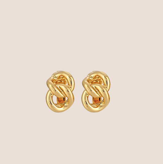 CHRISTIAN DIOR 1990s GOLD INTERLOCKING RING EARRINGS
