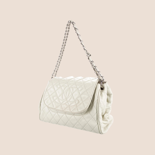 CHANEL 2009 WHITE TIMELESS ACCORDION FLAP BAG