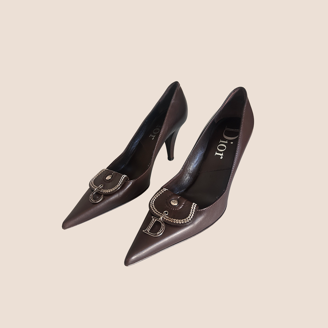 CHRISTIAN DIOR BROWN C&D CHARM PUMPS – RDB CHRISTIAN DIOR BROWN C&D CHARM PUMPS – RDB