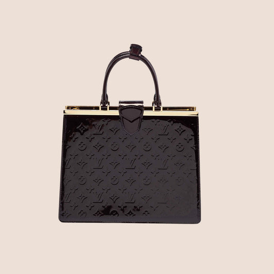 LOUIS VUITTON AMARANTE MONOGRAM VERNIS DEESSE GM BAG