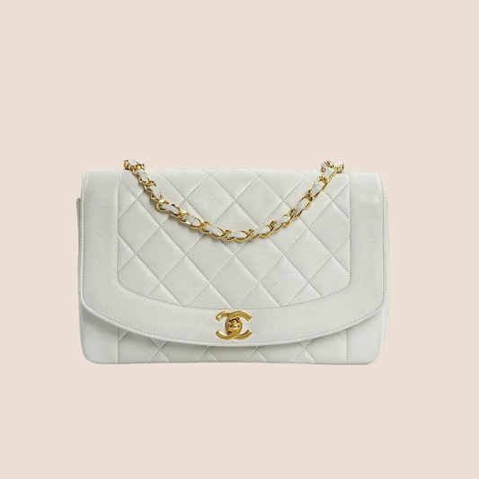 CHANEL WHITE LAMBSKIN QUILTED MEDIUM FLAP BAG