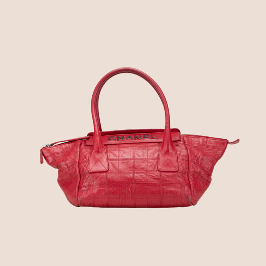 CHANEL RED LAMBSKIN SQUARE SITITCHED LAX HANDBAG
