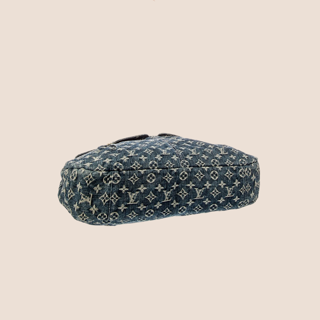 LOUIS VUITTON DENIM MONOGRAM DAILY GM BAG