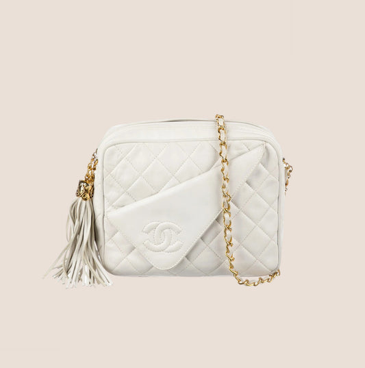 CHANEL 1989 CREAM QUILTED CC CAMERA BAG