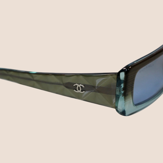 CHANEL QUILTED GREEN CRYSTAL CC LOGO GRADIENT TINT SUNGLASSES
