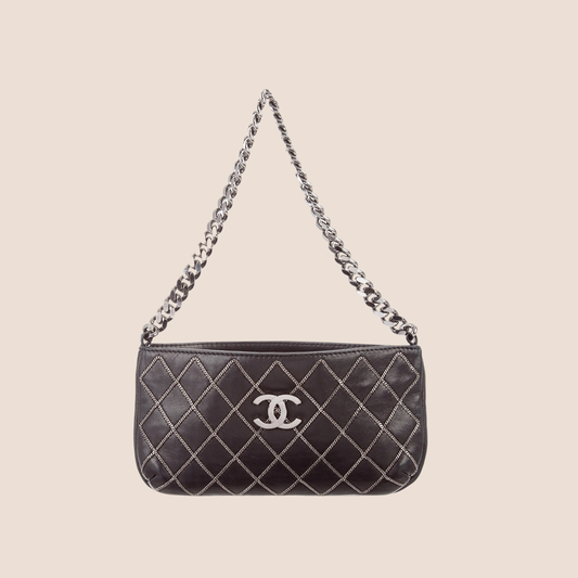 CHANEL CC LOGO BLACK STITCH CHAIN POCHETTE BAG