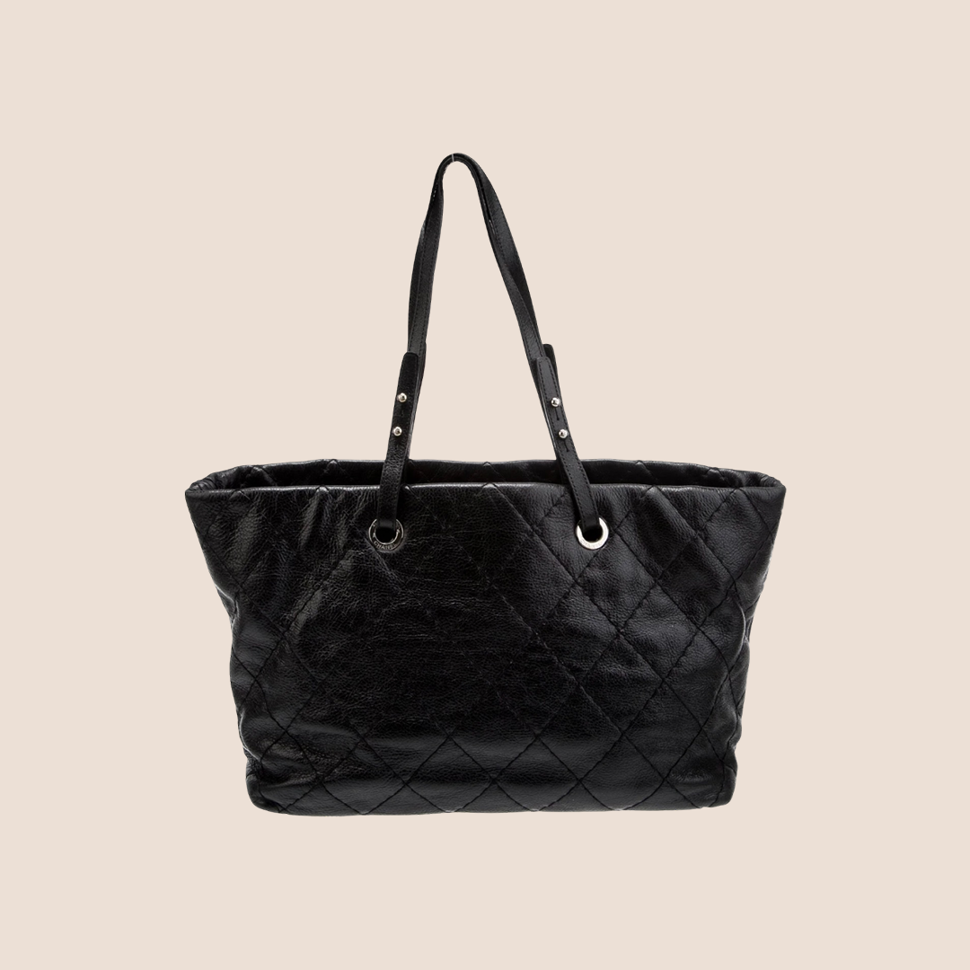 CHANEL 2010 BLACK LEATHER ON THE ROAD TOTE BAG