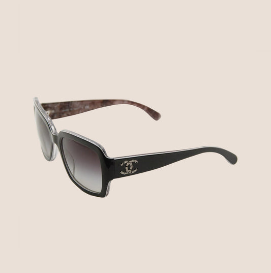 CHANEL BLACK & GREY CC LOGO SUNGLASSES