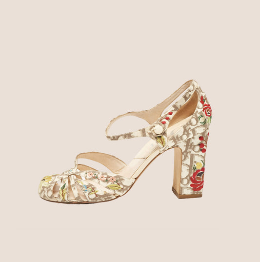 CHRISTIAN DIOR BEIGE DIORISSIMO FLORAL EMBROIDERED MARY JANE PUMPS