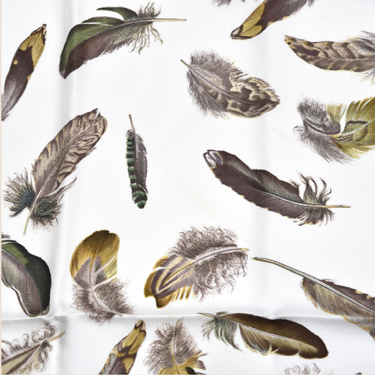 HERMÈS 1980s GREEN & WHITE PLUMES SILK SWIRL SCARF