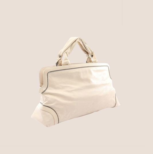 CHANEL 2008 SOHO CC LOGO CREAM PANELLED HANDBAG