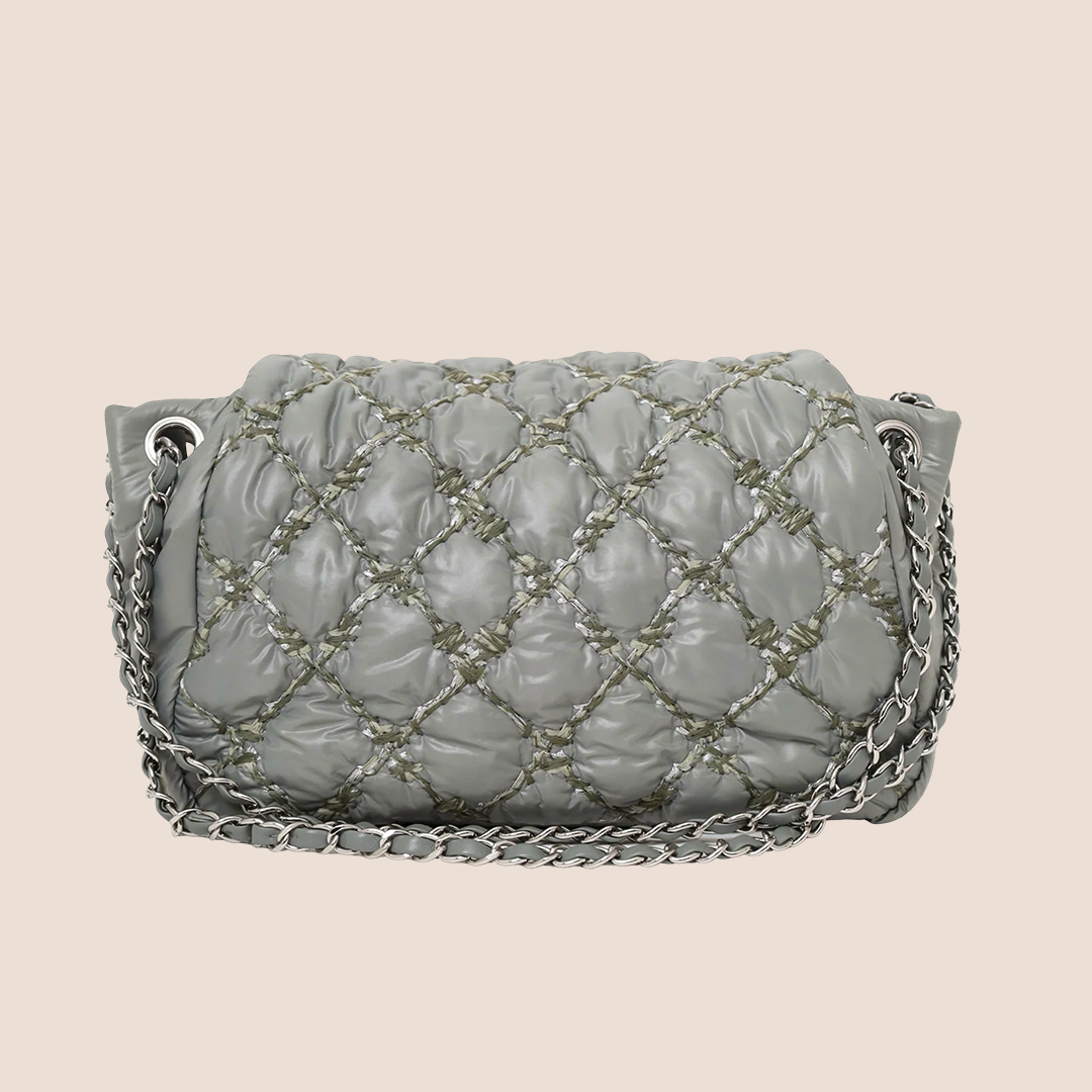 CHANEL 2011 GREY TWEED ON STITCH BUBBLE FLAP SHOULDER BAG