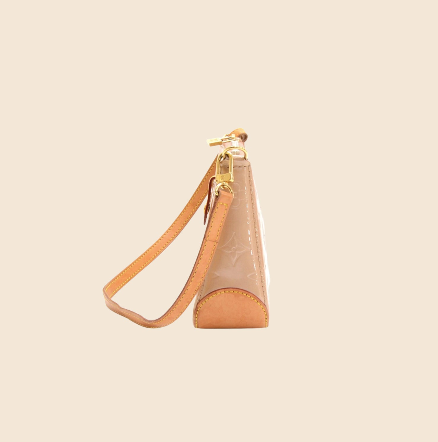 Louis Vuitton Marshmallow Monogram Vernis Mallory Square Bag - Yoogi's  Closet